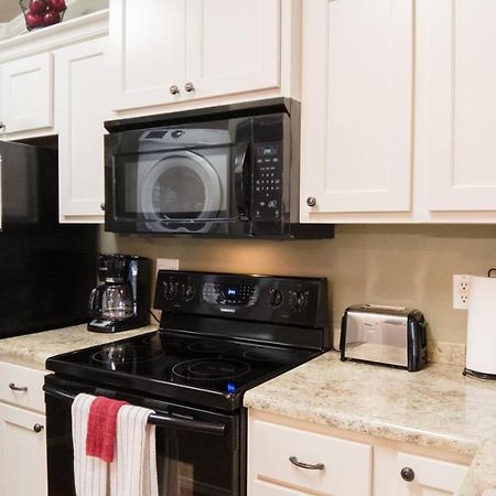 2Br Walk-In - Central Location - Free Tickets Included - Fc41-17 Branson Eksteriør bilde