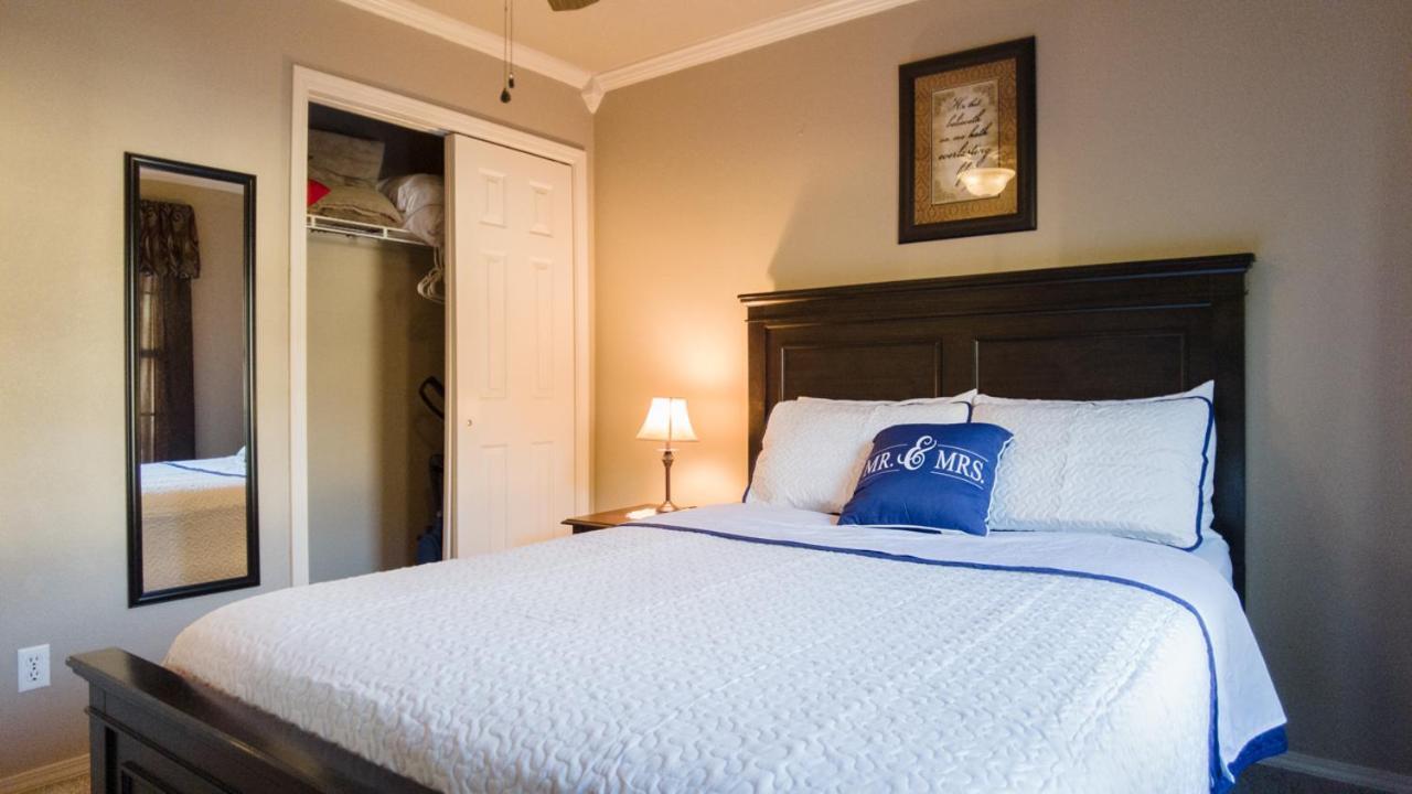 2Br Walk-In - Central Location - Free Tickets Included - Fc41-17 Branson Eksteriør bilde